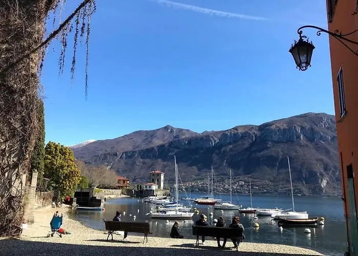 Casa de Férias Lakeshore Nest